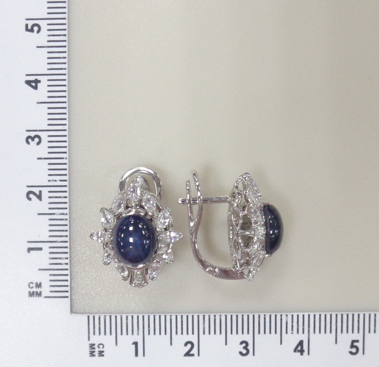 10512-000700 Серьги (Au 585)